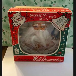 Vintage Musical Moving Christmas Wall Decoration